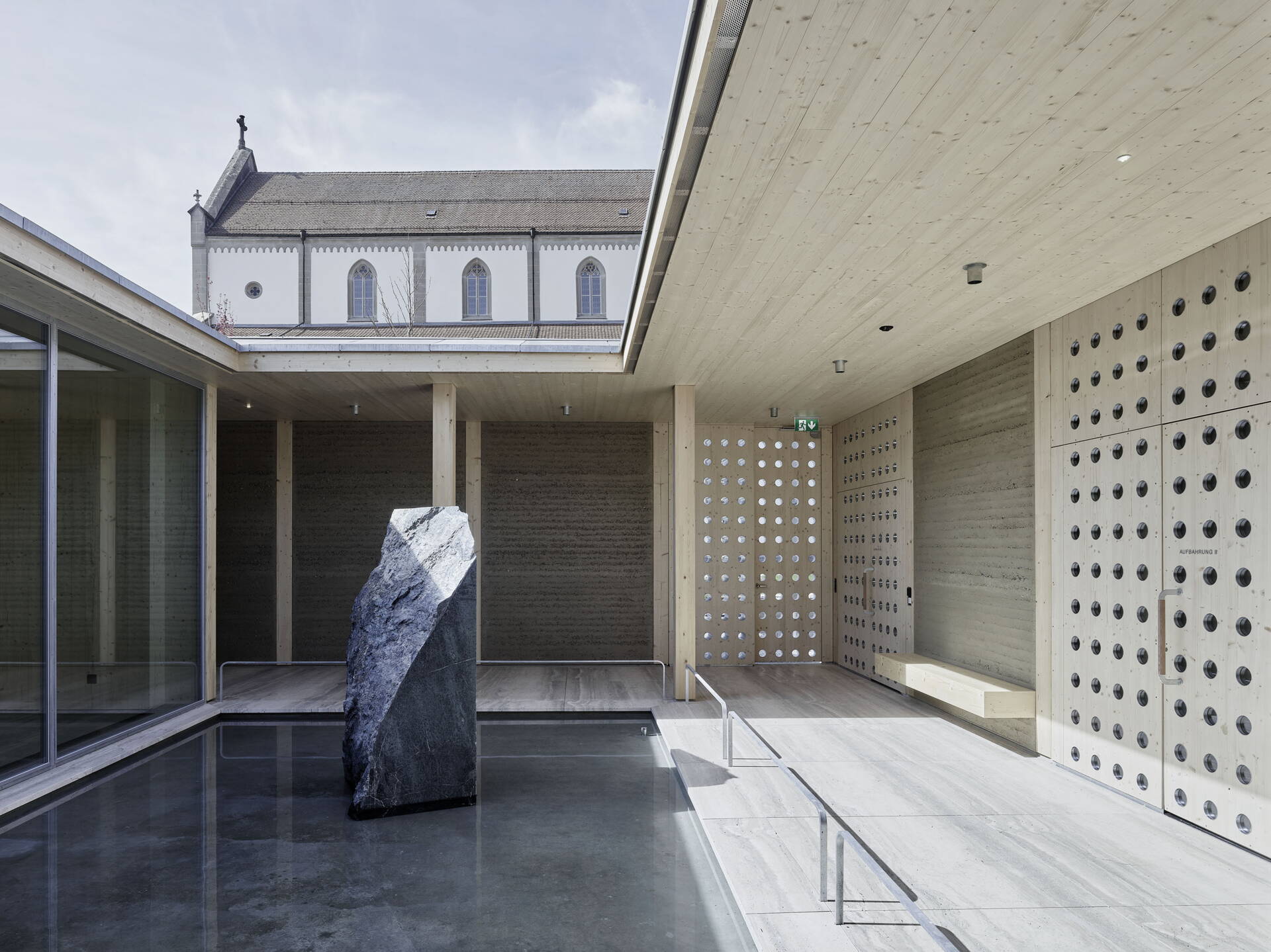 kusterfrey_albi_nussbaumer_abdankungshalle_24.03.2026_0187.jpg kusterfrey_albi_nussbaumer_abdankungshalle_24.03.2026_0187.jpg